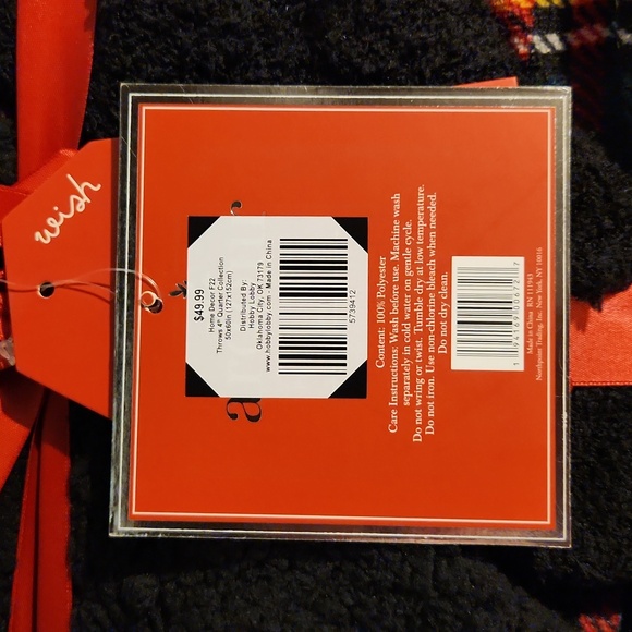 Plaid, Sherpa Throw Gift Box with Sock - Picture 3 of 3